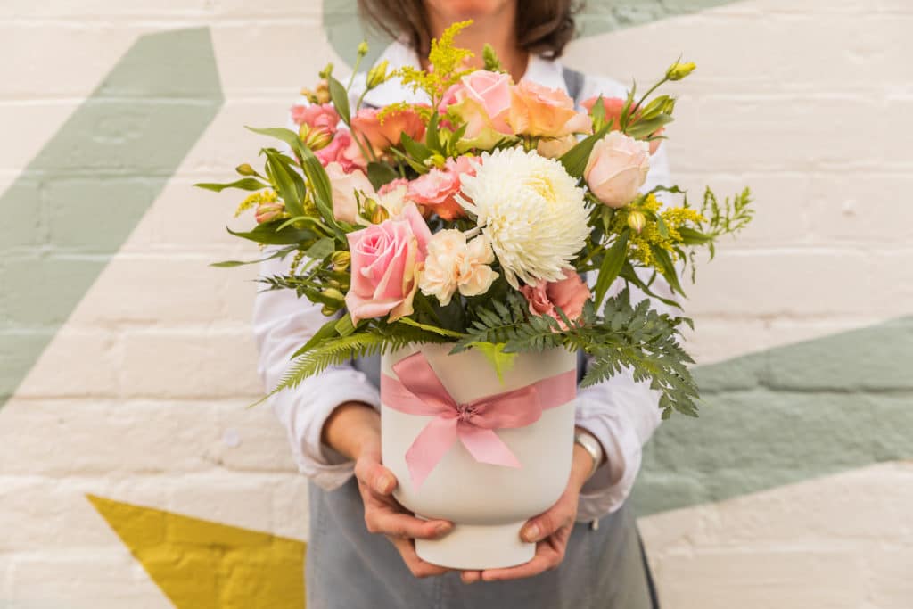 Vase of fresh seasonal flowers available for delivery in Wagga Wagga, from our boutique, florist shop.
